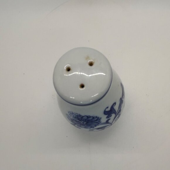 Pier 1 Salt & Pepper Shaker Set Blue & White Floral Chintz Pattern Ceramic - Picture 9 of 14